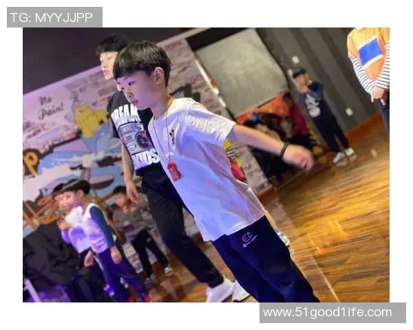 街舞战术解析:探秘上海街舞队的区域防守策略与技巧 街舞战术解析:探秘上海街舞队的区域防守策略与技巧