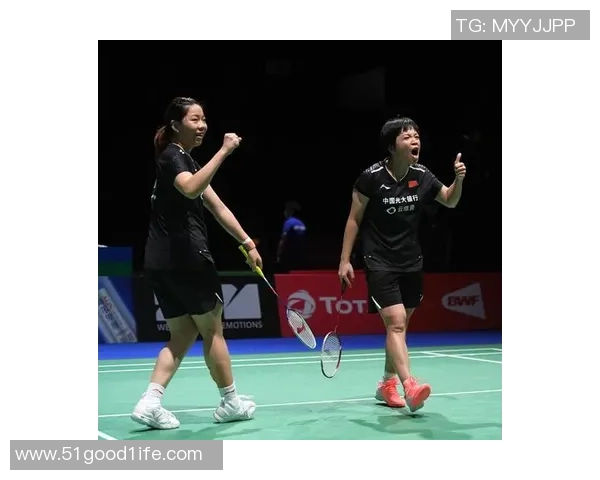 聚焦羽毛球精神:杭州羽毛球队的团结与拼搏意识探讨 聚焦羽毛球精神:杭州羽毛球队的团结与拼搏意识探讨